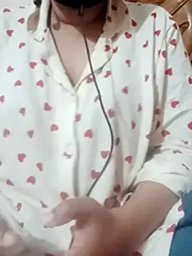 mistipriya's cam snapshot