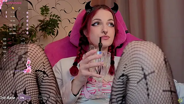 BratzieDarsie's cam snapshot