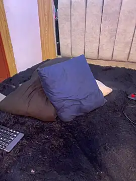 kendall_flower's cam snapshot