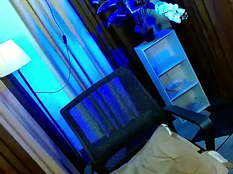 Olivia_the_Temptress27 live sex cam