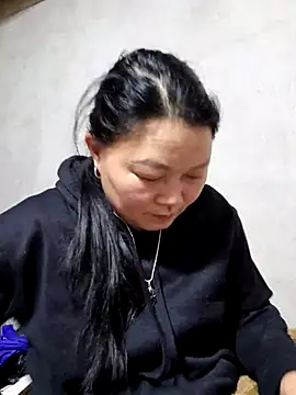 yoowwmr's cam snapshot