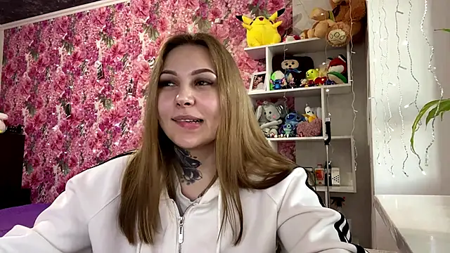 TraciBallena's cam snapshot