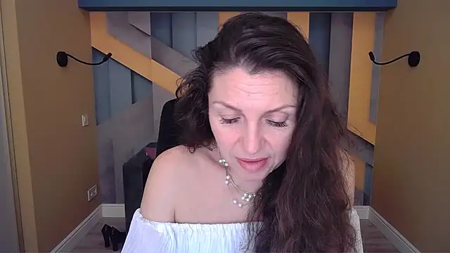 EllaLong's cam snapshot