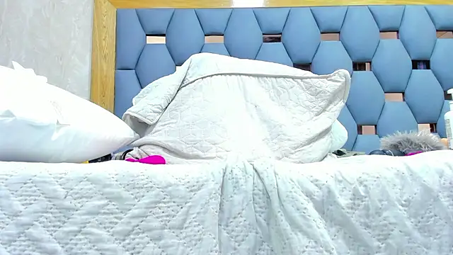 violet_gray_'s cam snapshot