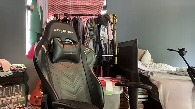 falacomigobbzin's cam snapshot