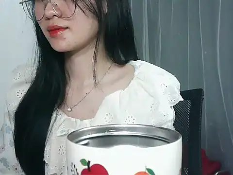 Nunaa18's cam snapshot