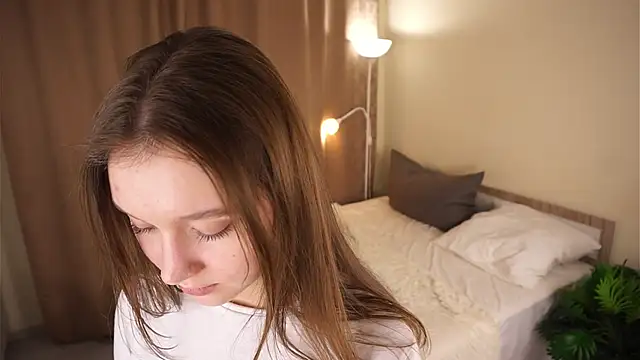 IrenaZeiler's cam snapshot