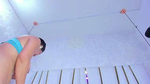 paola_rodriguez's cam snapshot