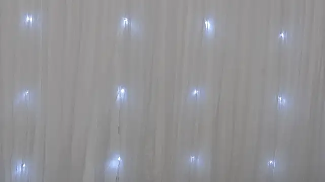 SarahRaynex live sex cam