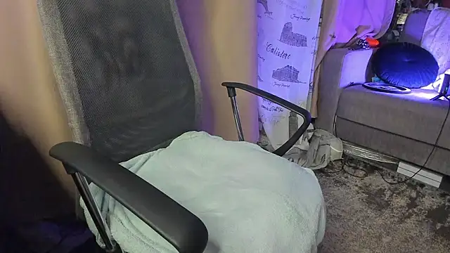 _Alyssia_'s cam snapshot