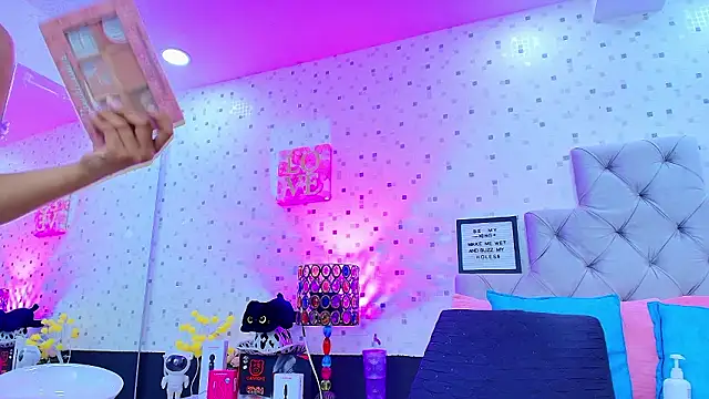 JulietaReyess's cam snapshot