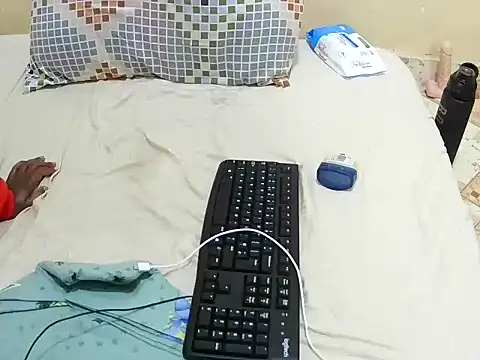 just-amelia's cam snapshot