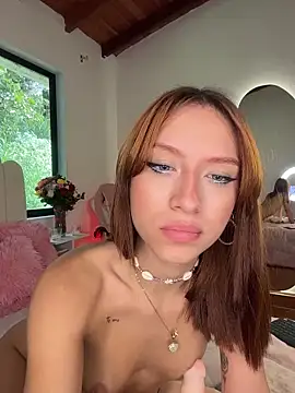 Alison_Ivanova's cam snapshot