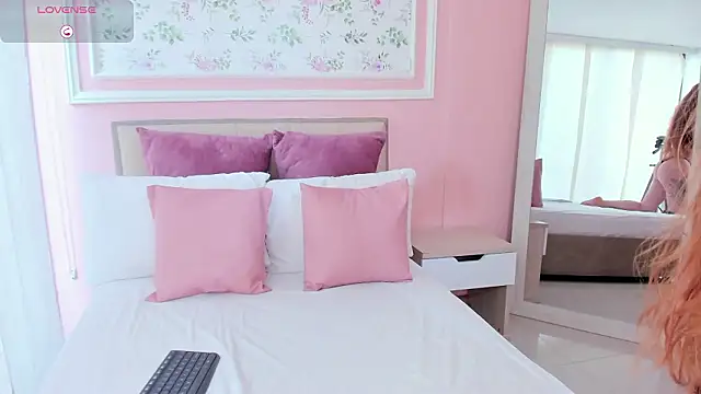 aria_velvetx's cam snapshot