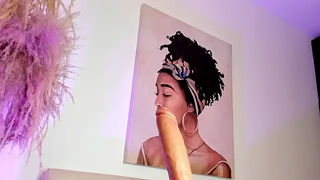 Lilyy_joness's cam snapshot