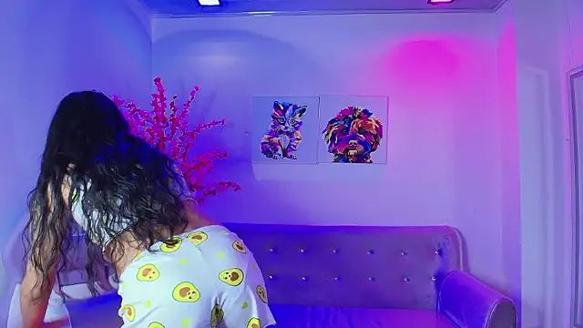 Maddie_T18's cam snapshot