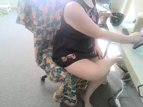 Ashlovescannabis's cam snapshot