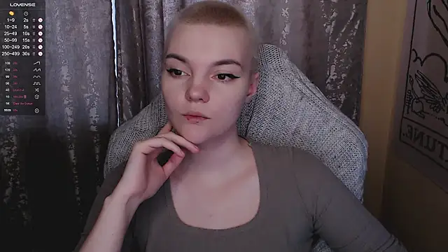 KrisNeal's cam snapshot