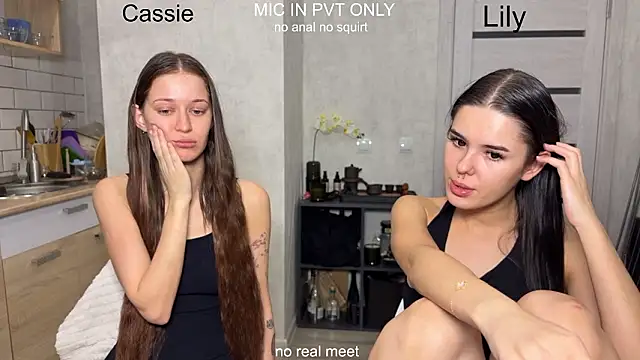 girls_secrets's cam snapshot