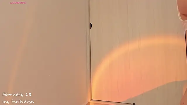 EmmyKenner's cam snapshot