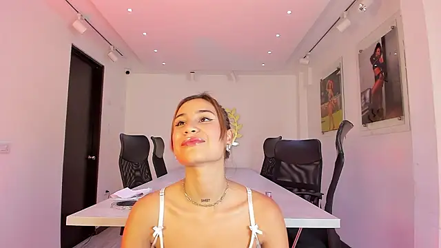 NairobiLee's cam snapshot