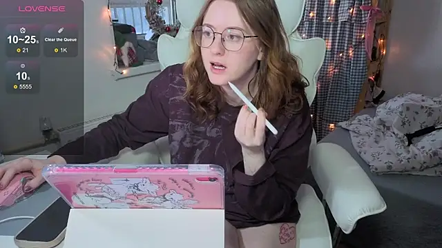 urstripchatgf's cam snapshot