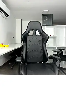 megan_bigboobs_'s cam snapshot