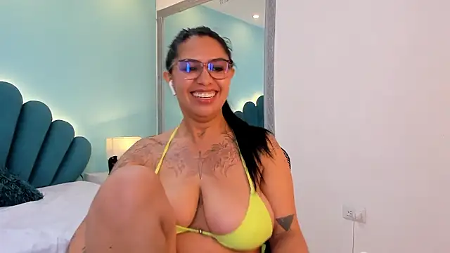 sharlott18's cam snapshot