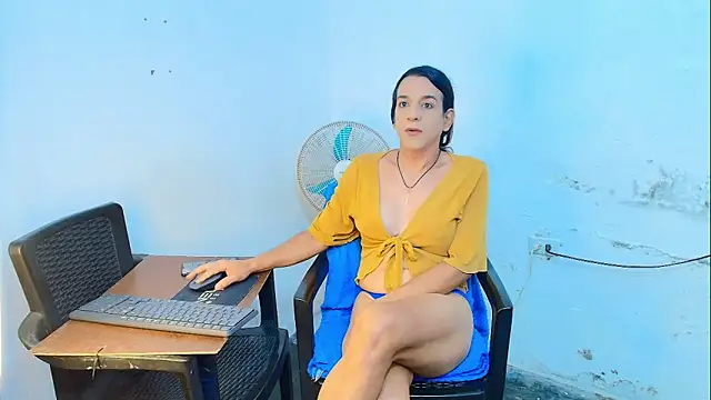 Oh_Tique live sex cam