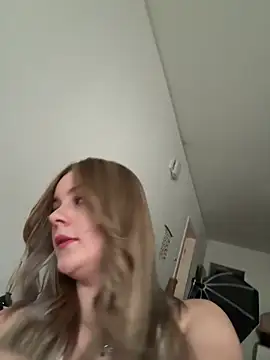 MaribelRiver live sex cam