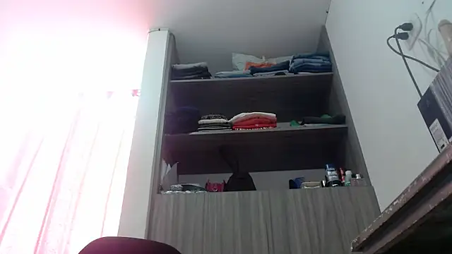 nicolle_milf1978 live sex cam