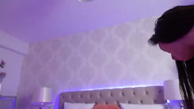 AnnaKarinaX live sex cam