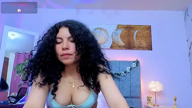 Zoe-yanin's cam snapshot