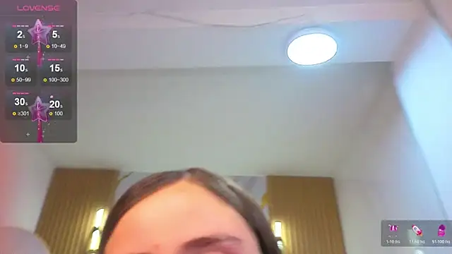 Ariana18_b's cam snapshot