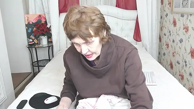 SilviaHart's cam snapshot