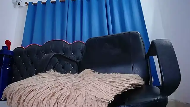 Cordelia_Perlman live sex cam