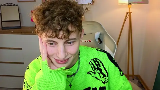 crisp1n live sex cam