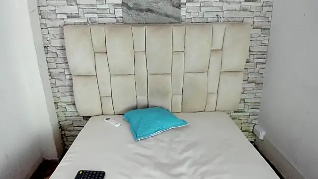 Celesste_doll's cam snapshot