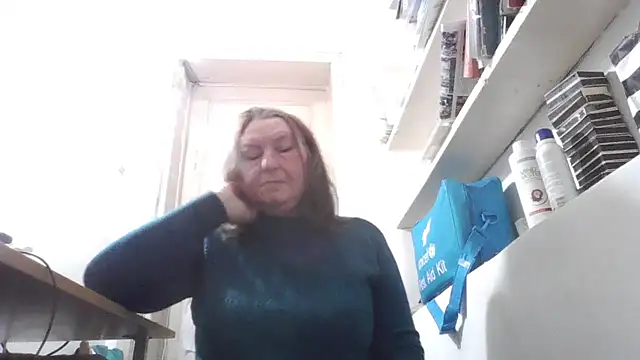 AnnaLive570's cam snapshot