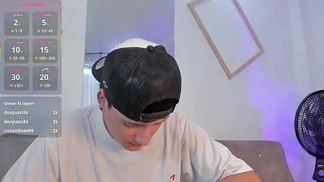 two_milkyway's cam snapshot