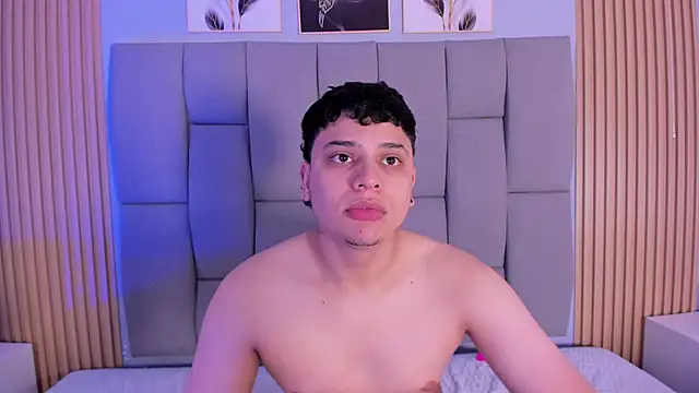 Kandyfrees_'s cam snapshot