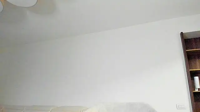 FameAndFlavour's cam snapshot