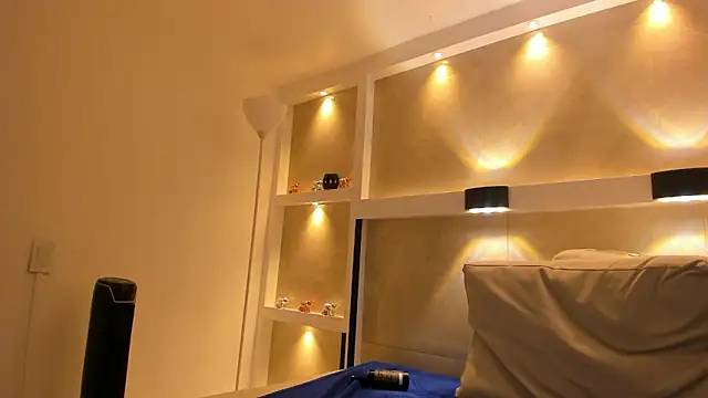 amber_ryan's cam snapshot