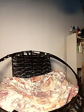 Naughty_Charly's cam snapshot