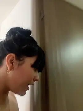 BrendaCrean live sex cam