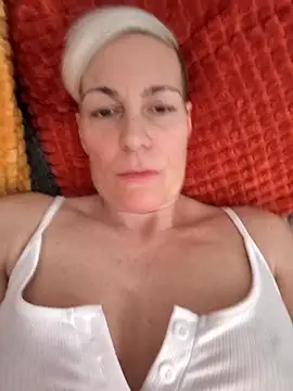 DarleenHot's cam snapshot