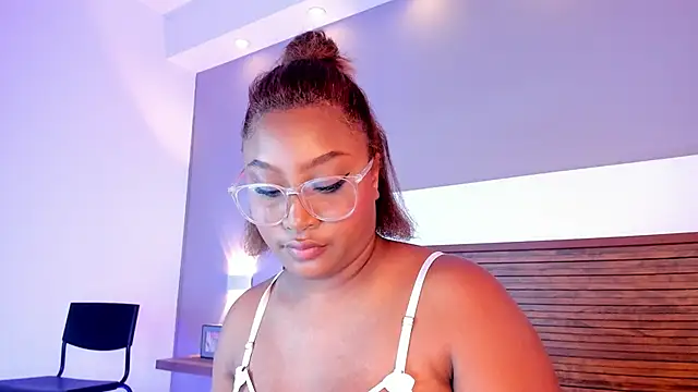 Adelehottman's cam snapshot