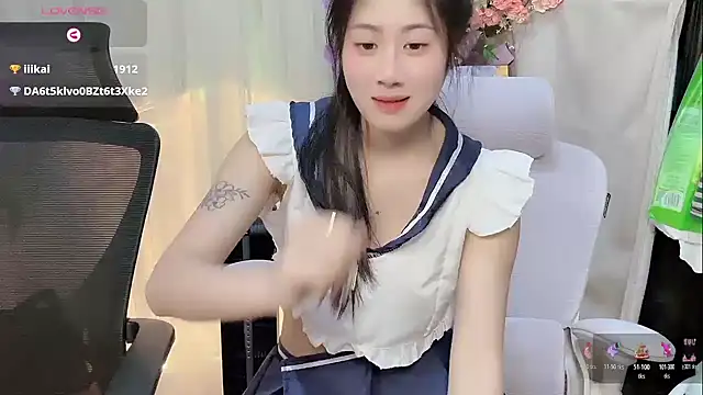 Yvonne-07's cam snapshot