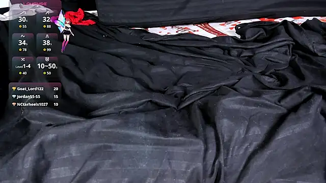 RoyalDesire_'s cam snapshot