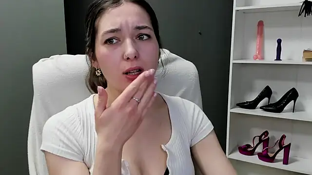 Meagn_Extasy's cam snapshot